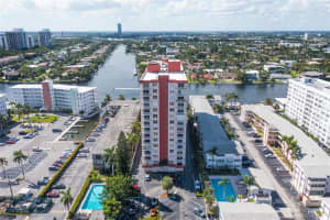 3161 S Ocean Dr, Hallandale Beach, FL 33009, Sold 01/07/22