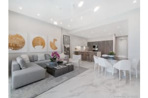 275 Giralda Ave c2, Coral Gables, FL 33134, Sold 05/11/22