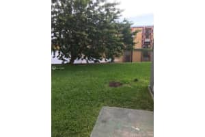 4717 NW 7th St, Miami, FL 33126, Sold 01/24/22