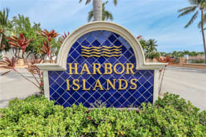 1505 Breakwater Terrace, Hollywood, FL 33019, Sold 12/03/21