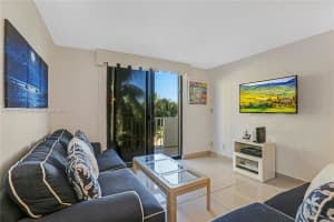 4301 Collins Ave, Miami, FL 33140, Sold 12/20/21
