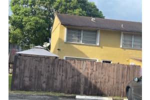 15420 SW 82nd Ln, Miami, FL 33193, Sold 12/09/21
