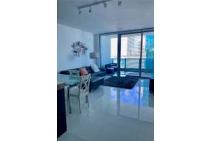 200 Biscayne Blvd Way, Miami, FL 33131, Sold 03/09/22