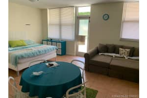 4747 Collins Ave, Miami, FL 33140, Sold 04/18/22