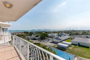 7601 E Treasure Dr, North Bay Village, FL 33141, Sold 05/06/22