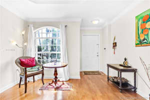 5041 NW 114th Ct, Doral, FL 33178, Sold 12/17/21
