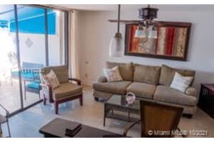 1136 SW 131st Pl Cir N, Miami, FL 33184, Sold 10/22/21