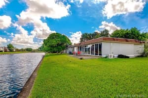 7011 NW 64th St, Tamarac, FL 33321, Sold 12/03/21