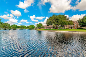 7011 NW 64th St, Tamarac, FL 33321, Sold 12/03/21
