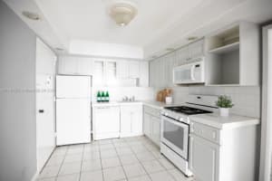3140 S Ocean Dr, Hallandale Beach, FL 33009, Sold 02/10/22