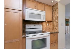 1831 NE 38th St, Fort Lauderdale, FL 33308, Sold 11/19/21
