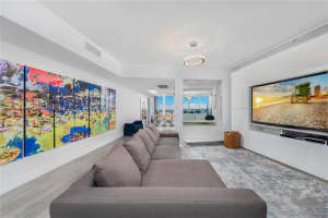 400 Alton Rd, Miami Beach, FL 33139, Sold 11/12/21