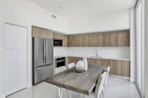 2960 NE 207th St, Aventura, FL 33180, Sold 12/01/21