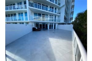 9821 E Bay Harbor Dr, Bay Harbor Islands, FL 33154, Sold 01/07/22