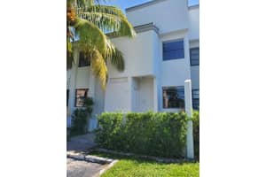 805 NW 105th Pl, Miami, FL 33172, Sold 12/01/21