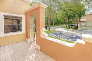 13801 NW 84th Ct, Hialeah, FL 33016, Sold 11/05/21