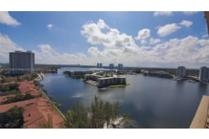 18151 NE 31st Ct, Aventura, FL 33160, Sold 01/03/22