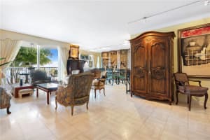 1420 Brickell Bay Dr #301a, Miami, FL 33131, Sold 04/29/22