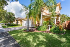 9093 SW 206th St, Cutler Bay, FL 33189, Sold 01/07/22