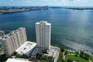 800 Claughton Island Dr, Miami, FL 33131, Sold 01/31/22