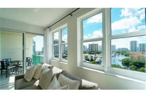 19900 E Country Club Dr, Aventura, FL 33180, Sold 01/03/22