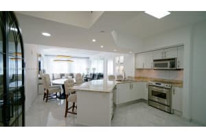 19900 E Country Club Dr, Aventura, FL 33180, Sold 01/03/22