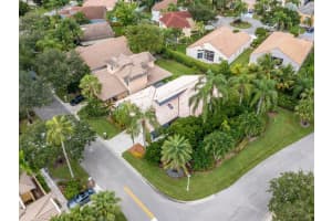 2092 Island Cir, Weston, FL 33326, Sold 12/03/21