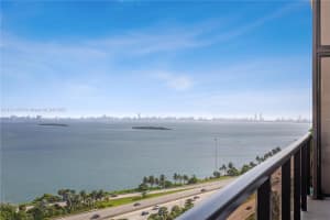 600 NE 36th St, Miami, FL 33137, Sold 12/06/21