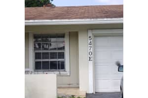 5470 Lakewood Cir S, Margate, FL 33063, Sold 12/20/21
