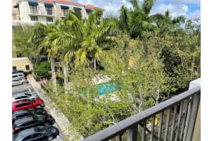 8430 SW 8th St #401b, Miami, FL 33144, Sold 01/14/22