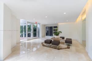 1621 Bay Rd, Miami Beach, FL 33139, Sold 12/06/21