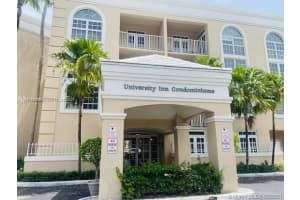 1280 S Alhambra Cir, Coral Gables, FL 33146, Sold 01/28/22