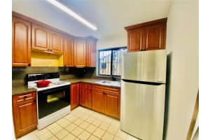 2735 W 61st Pl, Hialeah, FL 33016, Sold 11/03/21