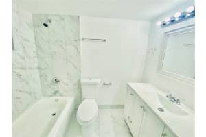 2735 W 61st Pl, Hialeah, FL 33016, Sold 11/03/21