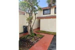 7865 SW 106th Cir, Miami, FL 33173, Sold 11/15/21