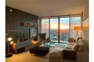 88 SW 7th St, Miami, FL 33130, Sold 02/02/22