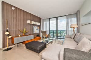 88 SW 7th St, Miami, FL 33130, Sold 02/02/22