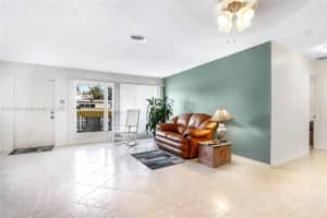 804 NW 8th St, Dania Beach, FL 33004, Sold 02/25/22