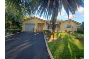 7312 NW 94th Ave, Tamarac, FL 33321, Sold 12/09/21