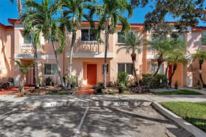 883 NW 208th Terrace, Pembroke Pines, FL 33029, Sold 12/16/21