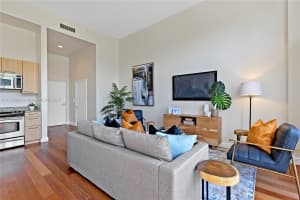 2001 Meridian Ave, Miami Beach, FL 33139, Sold 12/02/21