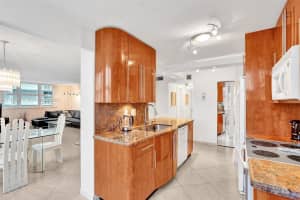 1833 S Ocean Dr, Hallandale Beach, FL 33009, Sold 01/04/22