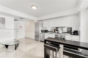 1250 Ocean Dr #3f, Miami Beach, FL 33139, Sold 04/04/22