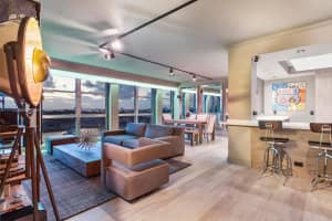 5055 Collins Ave #8j, Miami Beach, FL 33140, Sold 03/01/22