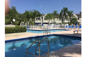 17320 NW 67th Pl g7, Hialeah, FL 33015, Sold 03/18/22