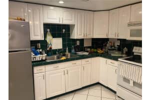 14195 SW 87th St APT B309, Miami, FL 33183, Sold 04/20/22