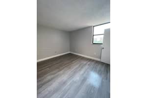 9400 W Flagler St, Miami, FL 33174, Sold 12/17/21