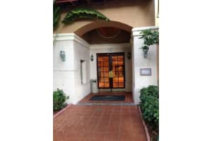 19555 E Country Club Dr #8, Miami, FL 33180, Sold 11/19/21