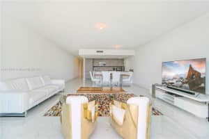 400 Sunny Isles Blvd, Sunny Isles Beach, FL 33160, Sold 01/15/22