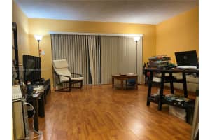 9365 Fontainebleau Blvd APT E102, Miami, FL 33172, Sold 12/23/21